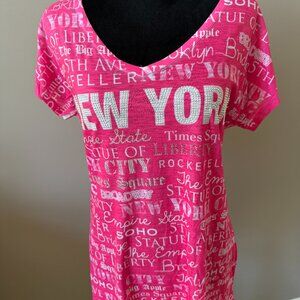 Sweet Gisele Large Pink New York Blingy Short Sleeve Tee Shirt Polyester